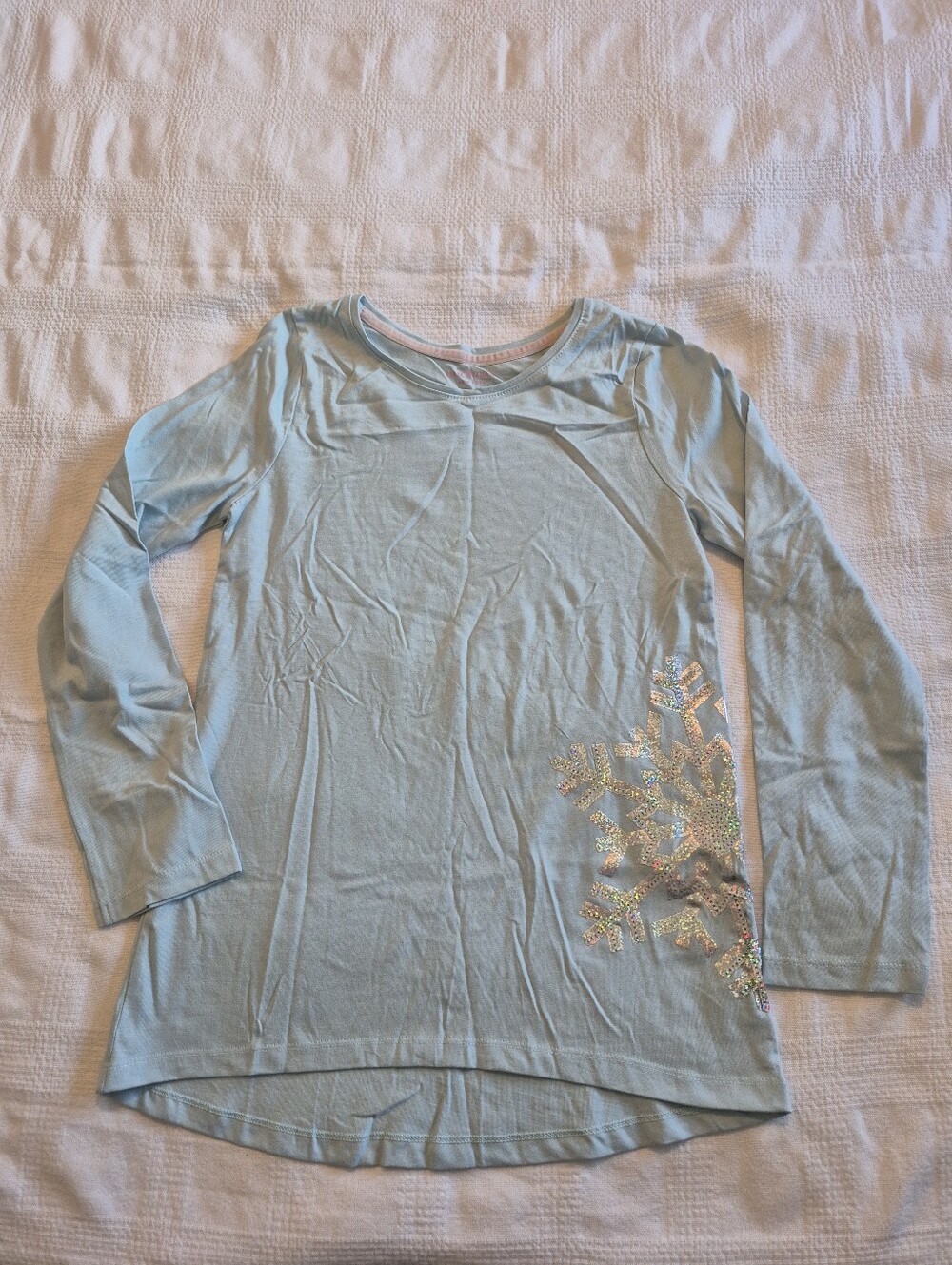 Isaac Mizrahi girls M or 10/12 light blue long sleeve shirt snowflake design VGU